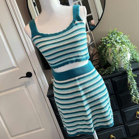 WILD FABLE 2 Pc. Striped Skirt & Crop Top Set Size Small - Picture 2 of 13